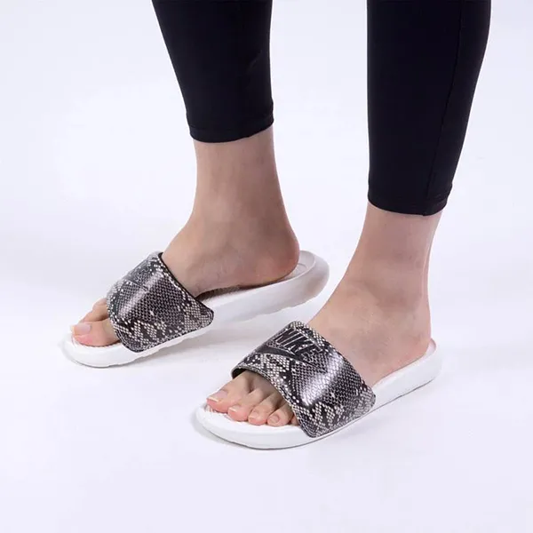 Dép Nike Victori One Snake Skin CN9676-007 Màu Trắng Họa Tiết Size 39