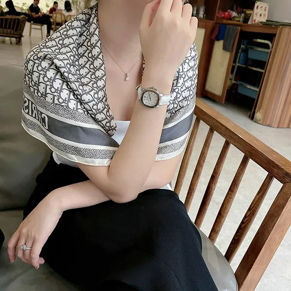 Đồng Hồ Nữ Burberry Classic White Leather Watch 34mm BBY1701 Màu Trắng - Đồng hồ - Vua Hàng Hiệu