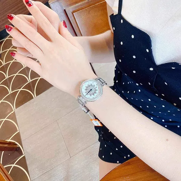 Đồng Hồ Nữ Davena D61085 Silver Watch Màu Bạc