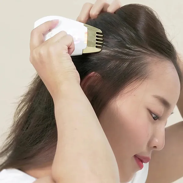 Máy Massage Da Đầu Vanav Time Machine Golden Brush Màu Trắng - Máy massage - Vua Hàng Hiệu