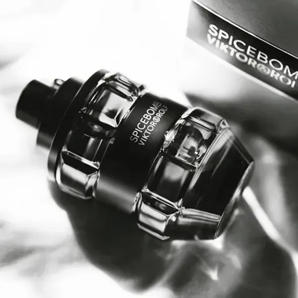 Nước Hoa Nam Viktor & Rolf Spicebomb EDT 90ml
