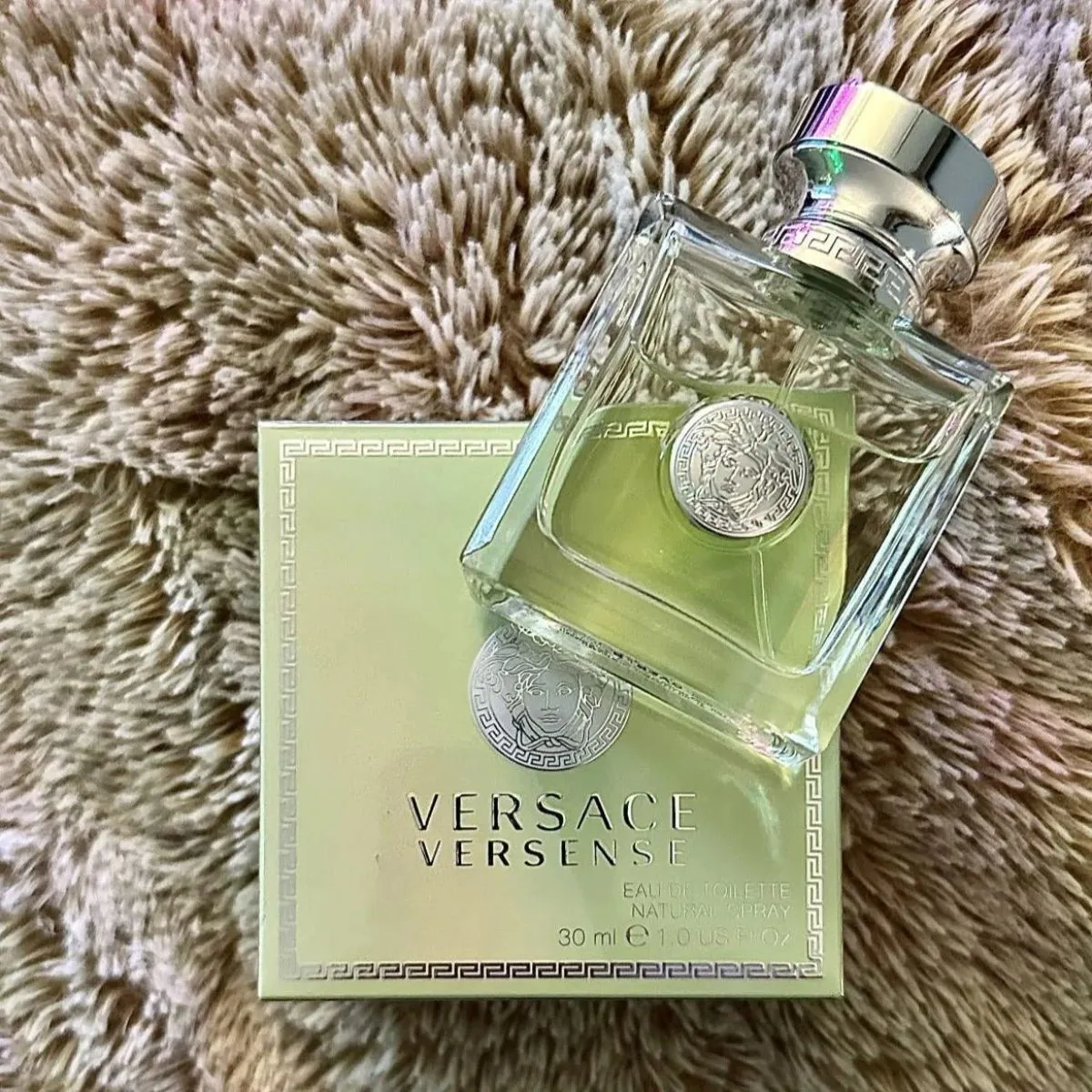 Top 10 nước hoa Versace nữ mùi nào thơm lâu được yêu thích nhất - 18