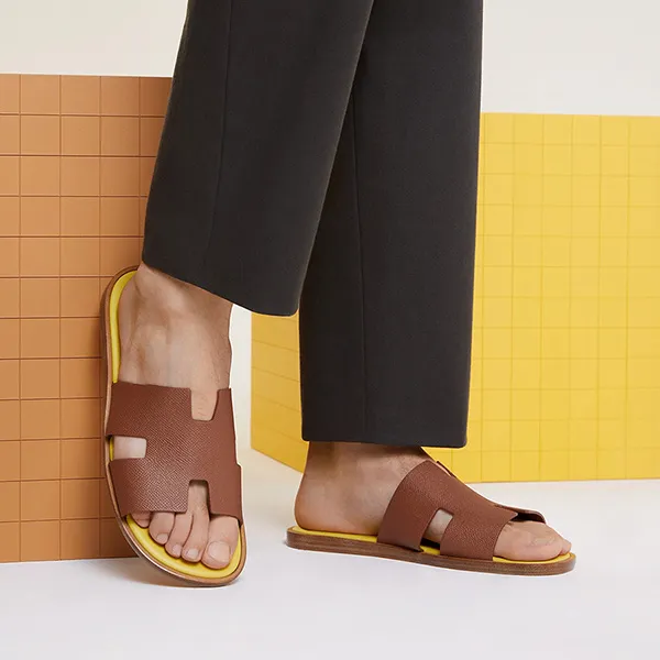 Dép Hermès Izmir Sandal H221824ZH8R400 Màu Nâu - Vàng Size 39