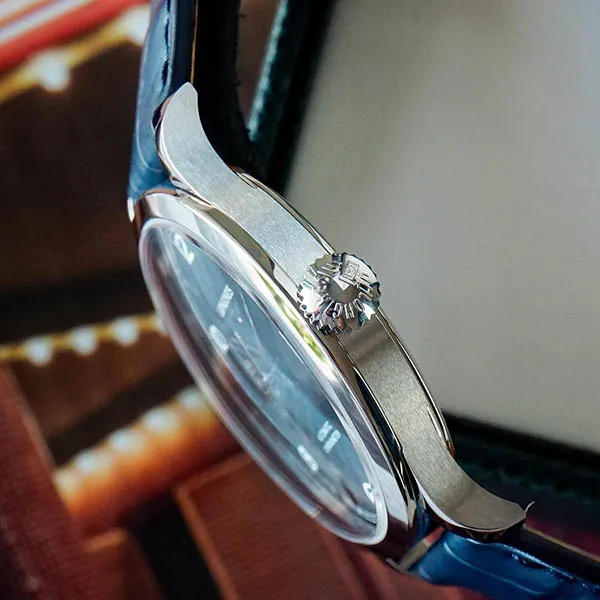 Đồng Hồ Nam Longines L2.820.4.96.4 Màu Xanh Bạc