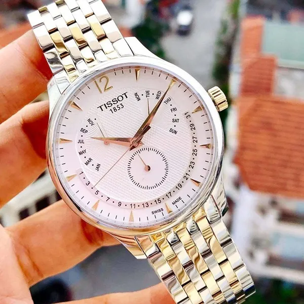 Đồng Hồ Nam Tissot Quartz T063.637.22.037.00 Màu Bạc Trắng