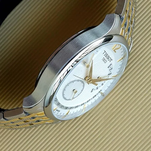 Đồng Hồ Nam Tissot Quartz T063.637.22.037.00 Màu Bạc Trắng