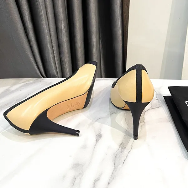 Giày Cao Gót Nữ Chanel Coco Mark Leather Lambskin Heel Pumps Màu Be Đen Size 36.5 - Giày - Vua Hàng Hiệu
