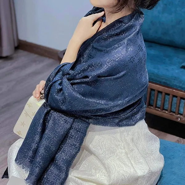 Khăn Quàng Cổ Tory Burch Jacquard Scarf Màu Xanh Navy