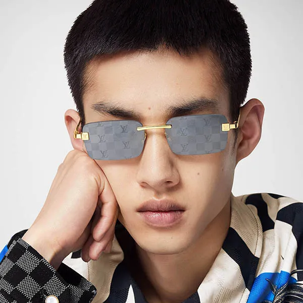 Kính Mát Louis Vuitton LV Pure Low Square Sunglasses Z2194U Màu Đen Vàng