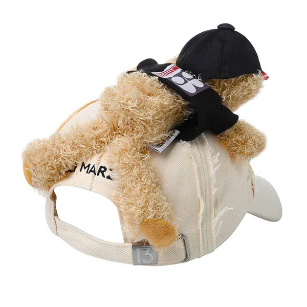 Mũ 13 De Marzo Bear Cap Màu Trắng Kem
