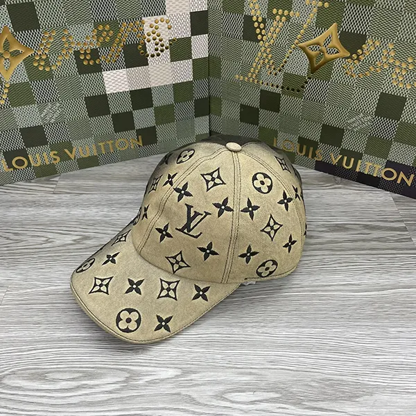 Mũ Louis Vuitton LV Cap Monogram Gradient M7263M Màu Be Đen Size M