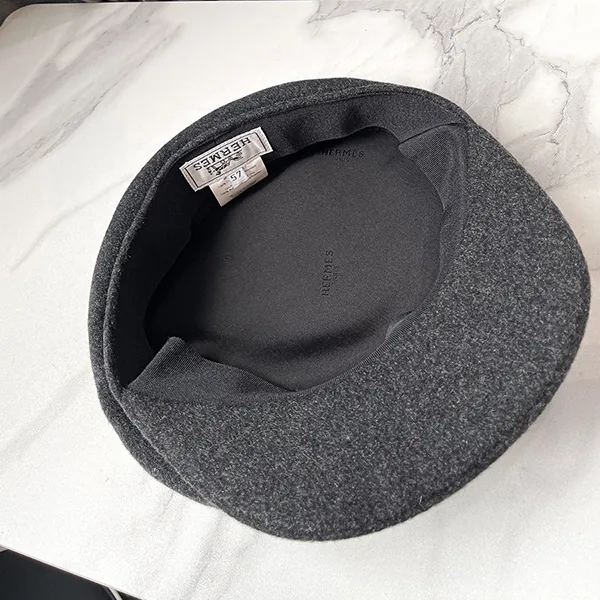 Mũ Nữ Hermès Newsboy Cap Màu Đen Size 57