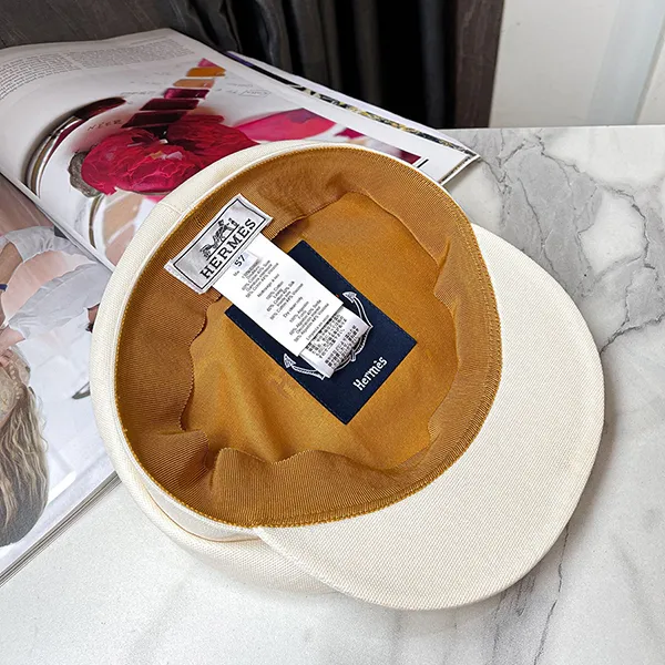 Mũ Nữ Hermès Newsboy Cap Màu Trắng Size 57