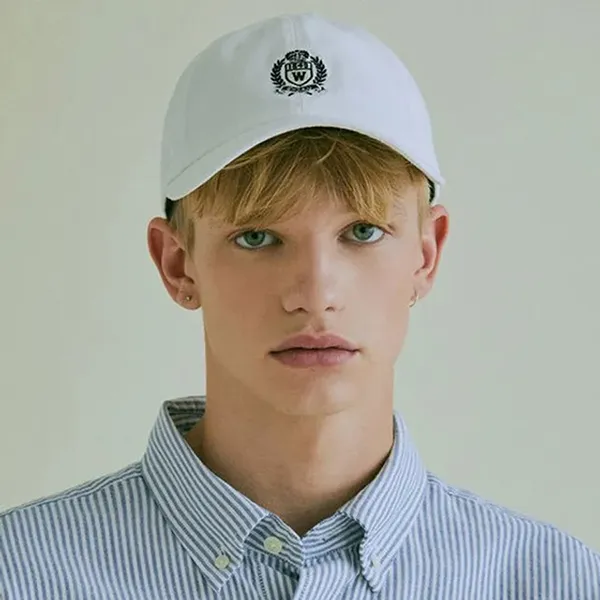 Mũ WHOAU Signature Ball Cap WHACC3793A-00 Màu Trắng