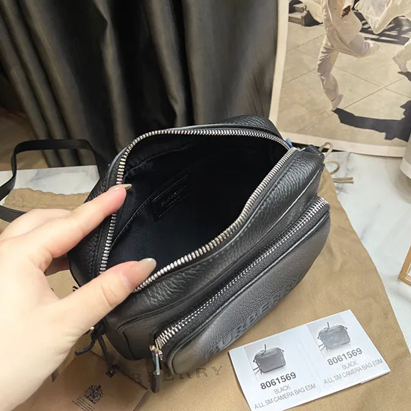 Túi Đeo Chéo Burberry BBR Leather Camera Shoulder Bag 8061569 Màu Đen
