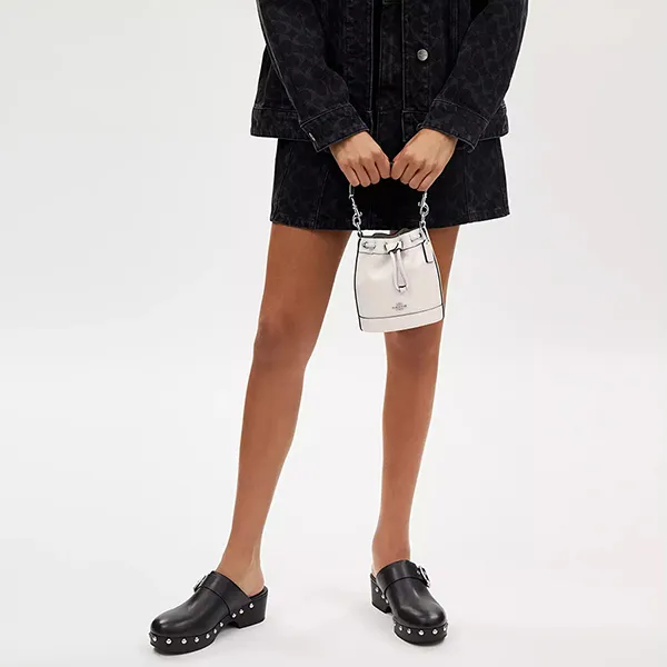 Túi Đeo Chéo Nữ Coach Mini Bucket Bag In Signature CR144 Màu Trắng
