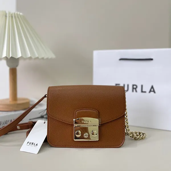 Túi Đeo Chéo Nữ Furla Metropolis Crossbody Bag Cognac H Mini WB00217 ARE000 Màu Nâu