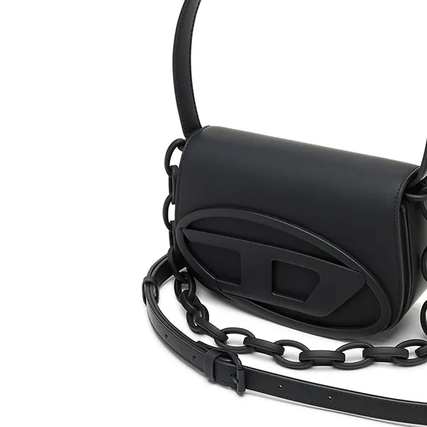 Túi Đeo Vai Nữ Diesel 1DR-Iconic Shoulder Bag In Matte Leather X08396P6248 Màu Đen