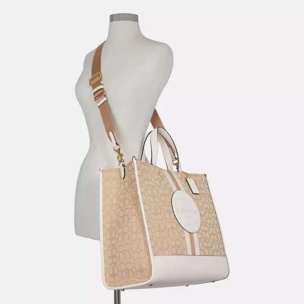 Túi Tote Coach Dempsey Carryall In Signature Jacquard With Stripe And Coach Patch Màu Trắng Size 40