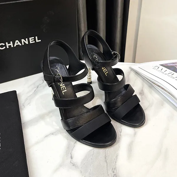 Dép Cao Gót Nữ Chanel Interlocking CC Logo Suede Slingback Sandals Màu Đen Size 35.5
