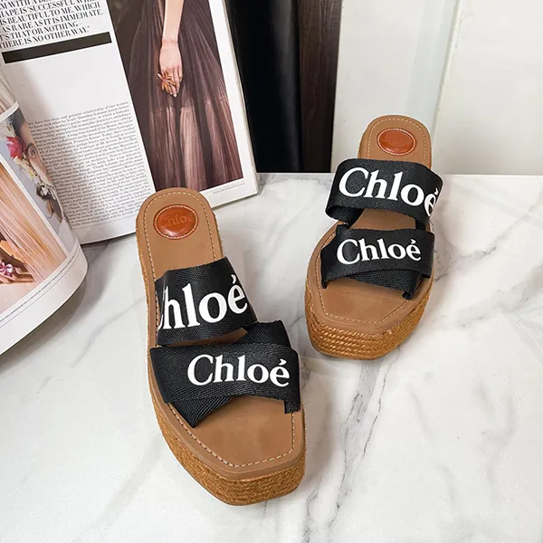 Dép Đế Xuồng Nữ Chloé Woody Wedge Mule CHC21U44908 Màu Nâu Đen Size 39 - Dép - Vua Hàng Hiệu