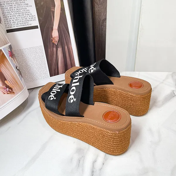 Dép Đế Xuồng Nữ Chloé Woody Wedge Mule CHC21U44908 Màu Nâu Đen Size 39 - Dép - Vua Hàng Hiệu