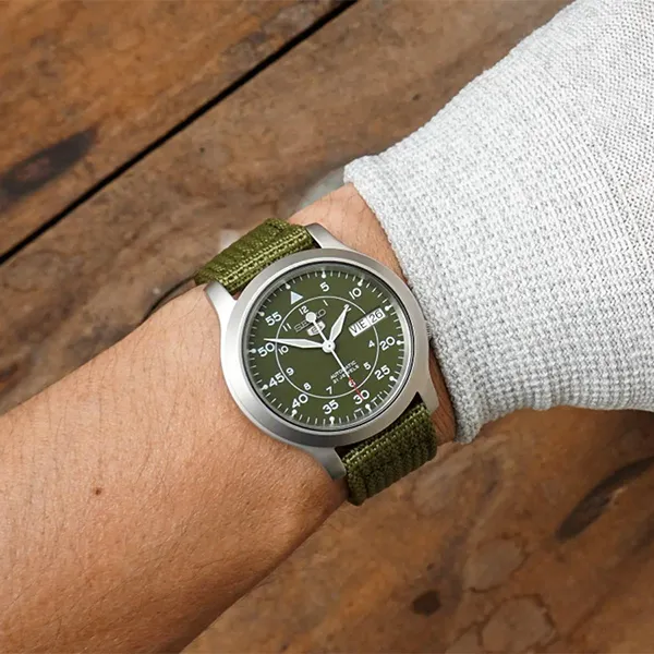 Đồng Hồ Nam Seiko 5 Quân Đội SNK805 Màu Xanh Rêu 37mm