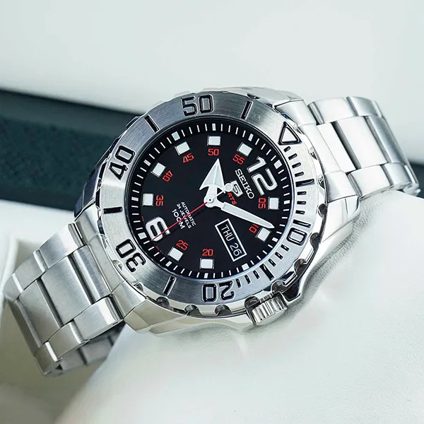 Đồng Hồ Nam Seiko 5 Sport SRPB33K1 Màu Bạc Đen