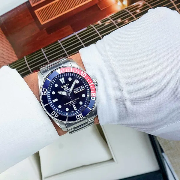 Đồng Hồ Nam Seiko 5 Sports Automatic SNZF15J1 Màu Bạc Xanh