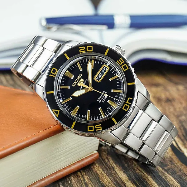 Đồng Hồ Nam Seiko 5 Sports SNZH57K1 Màu Bạc Đen - Đồng hồ - Vua Hàng Hiệu