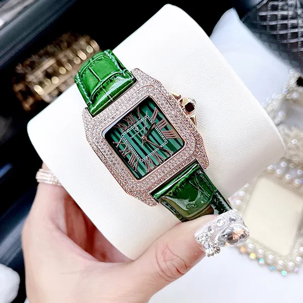 Đồng Hồ Nữ Christian Van Sant Radieuse Quartz Green Dial CV4424 Màu Xanh Green