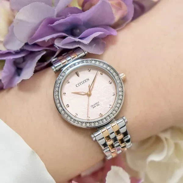 Đồng Hồ Nữ Citizen Quartz Crystal Pink Dial Ladies Watch ER0218-53X Màu Bạc Hồng
