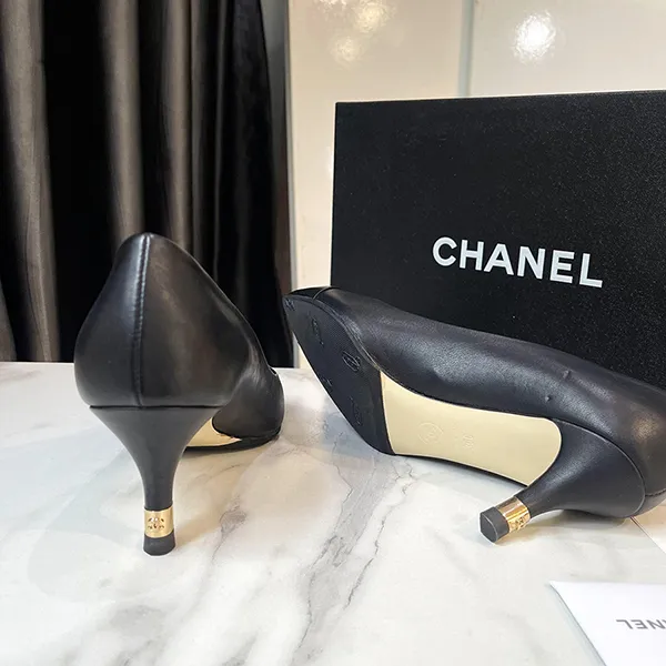 Giày Cao Gót Chanel Interlocking CC Logo Heels Black Pumps Màu Đen Size 36C