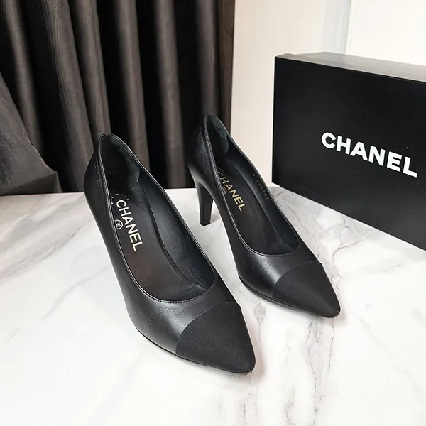 Giày Cao Gót Nữ Chanel Leather Pumps Màu Đen Size 36.5