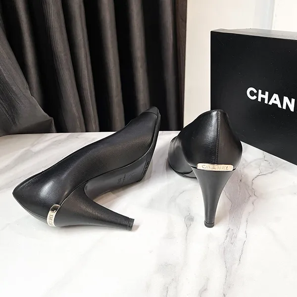 Giày Cao Gót Nữ Chanel Leather Pumps Màu Đen Size 36.5