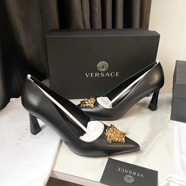 Giày Cao Gót Nữ Versace La Medusa Logo Pumps Màu Đen Size 37