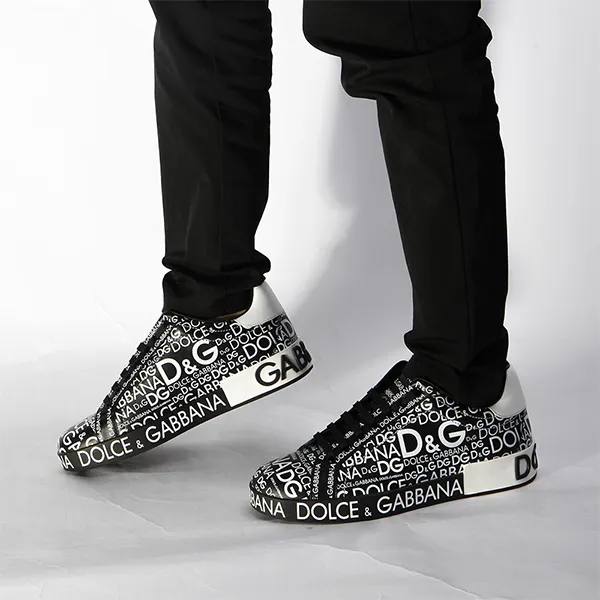 Giày Sneaker Nam Dolce & Gabbana D&G Logo Print CS1562 Màu Đen Họa Tiết Size 6