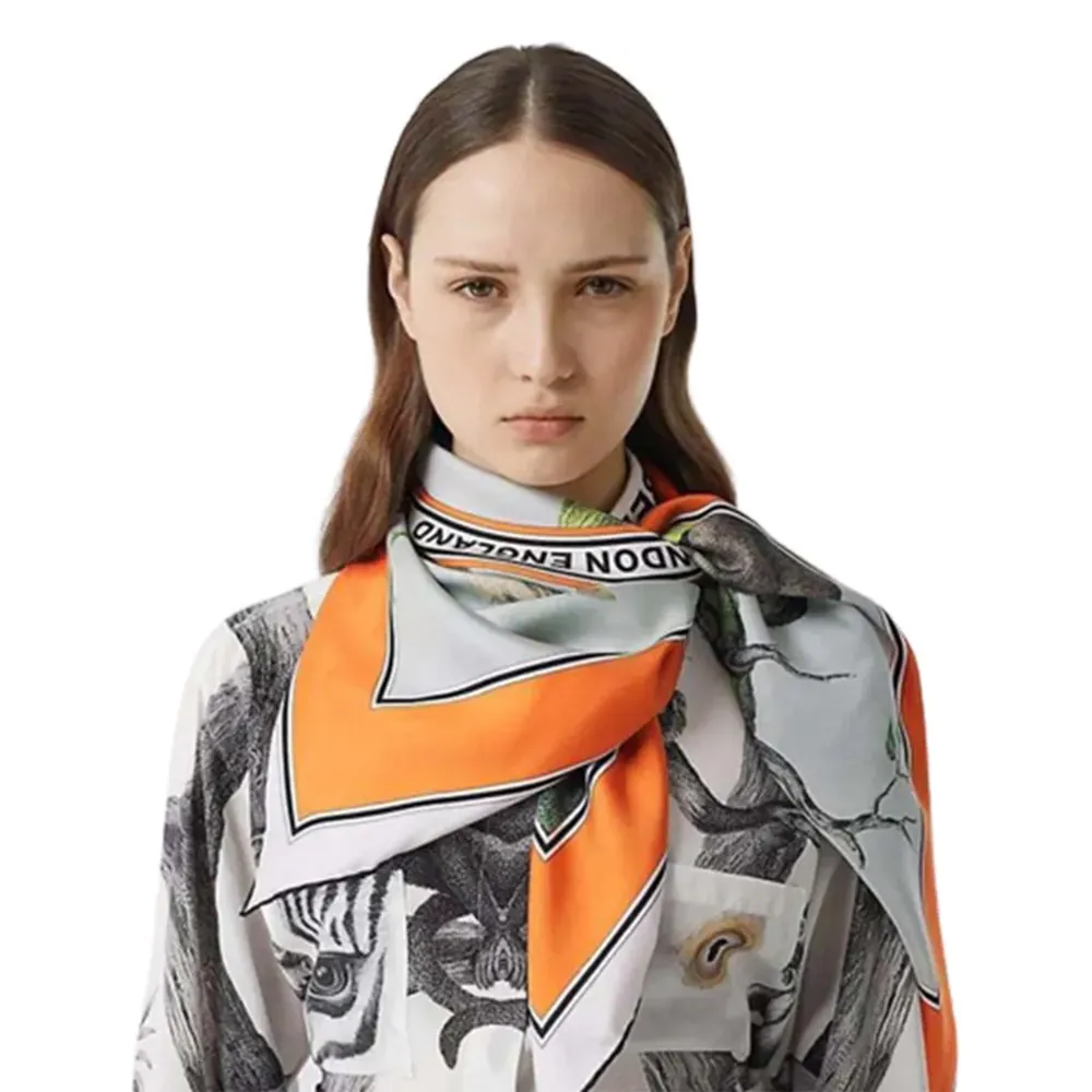 Khăn quàng cổ Burberry - 13