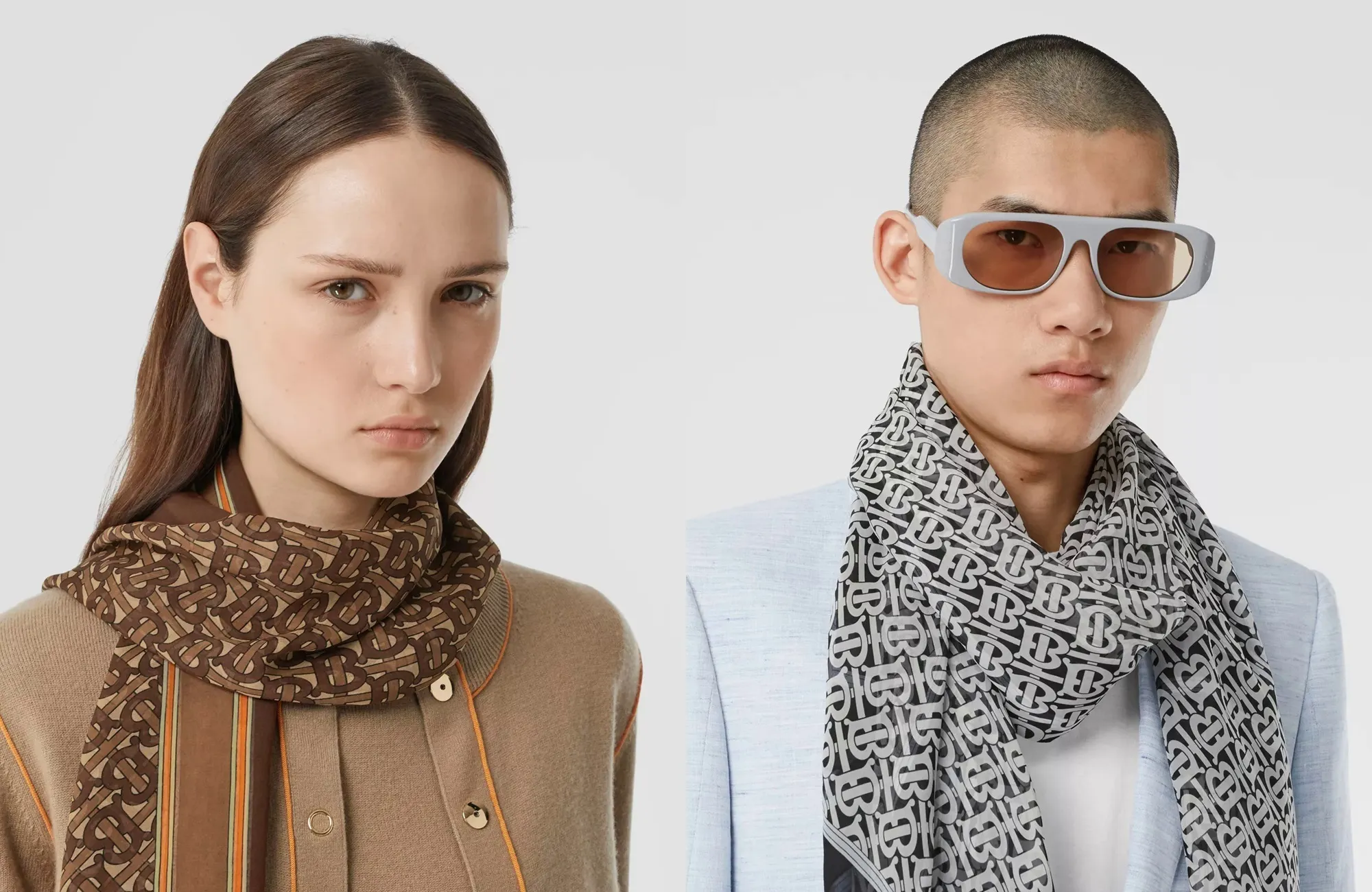 Khăn quàng cổ Burberry