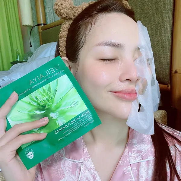 Mặt Nạ Dưỡng Ẩm Phục Hồi Da Weilaiya Resurrection Grass Moisturizing Facial Mask 10 Miếng