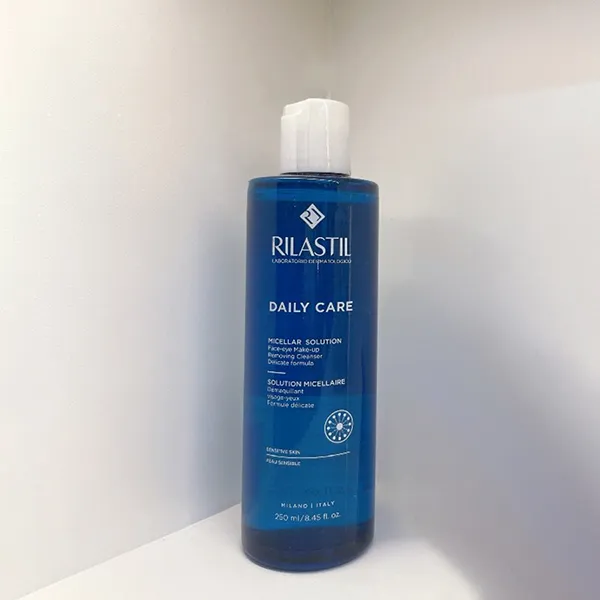Nước Tẩy Trang Rilastil Daily Care Micellar Solution Cho Vùng Mặt Và Mắt 250ml