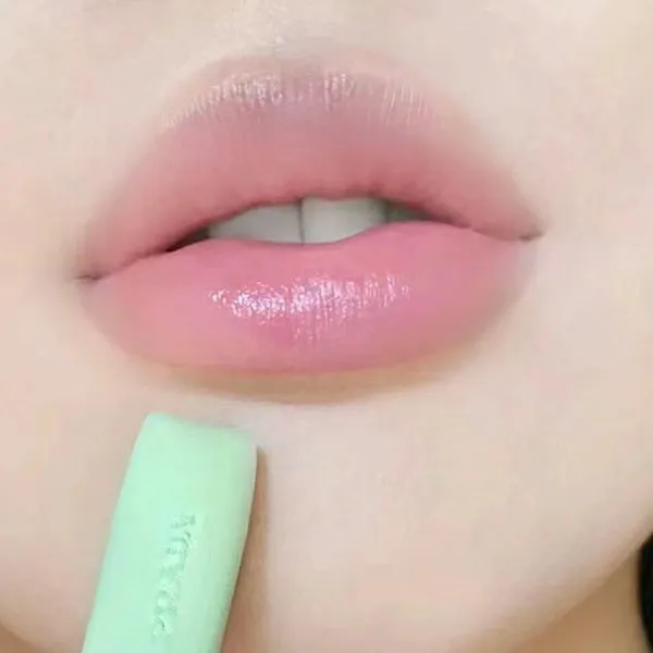 Son Dưỡng Prada Beauty Moisturizing Lip Balm U001 Astral Pink Màu Hồng - Son Môi - Vua Hàng Hiệu