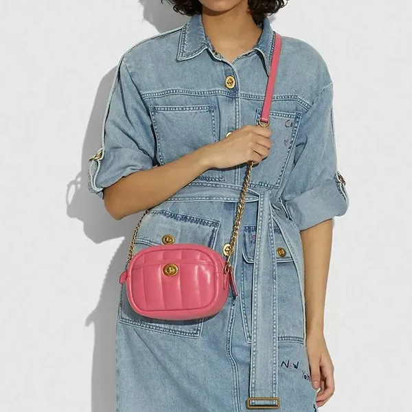 Túi Đeo Chéo Nữ Coach Camera Bag Leather Crossbody C4814 Màu Hồng