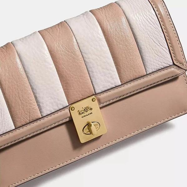 Túi Đeo Chéo Nữ Coach Hutton Clutch With Colorblock Quilting 856 Màu Be
