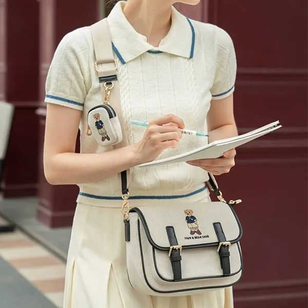 Túi Đeo Chéo Nữ TTWN BEAR TN3439 Màu Be Viền Đen