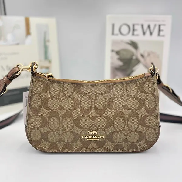 Túi Đeo Vai Nữ Coach Jes Baguette In Signature Canvas C7264 Màu Nâu