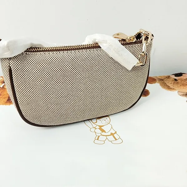 Túi Đeo Vai Nữ TTWN BEAR TT2372 Màu Be Viền Nâu