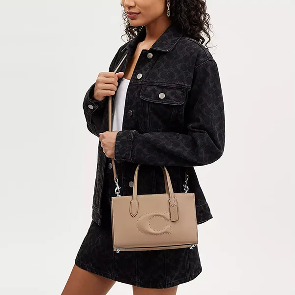 Túi Tote Nữ Coach Nina Small Bag CR097 Taupe Màu Nâu Sẫm