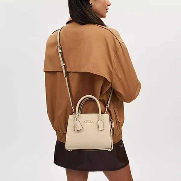 Túi Xách Nữ Coach Andrea Carryall Bag Gold/Ivory CR105 Màu Be
