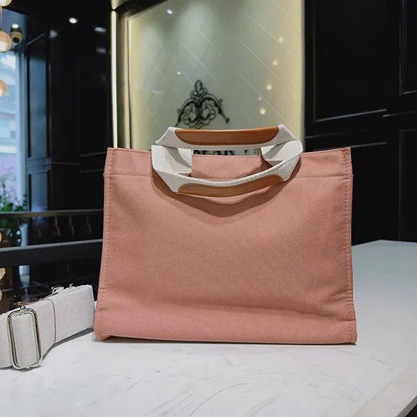 Túi Xách Nữ TTWN BEAR TN3304 TN3312 Hồng Vải Size M